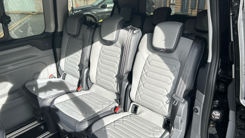 Ford Tourneo Custom 340 L1 Electric Rwd 160kW 65kWh H1 Titanium X 8 seater Auto